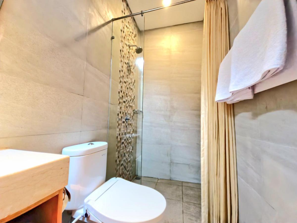 Kamandaka Hostel กูตา ภายนอก รูปภาพ